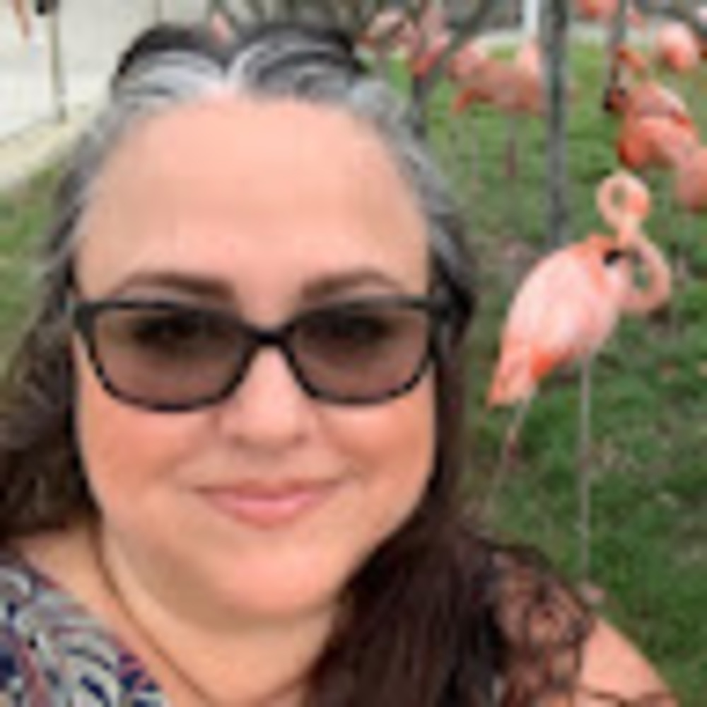 Meet your Posher, Leticia